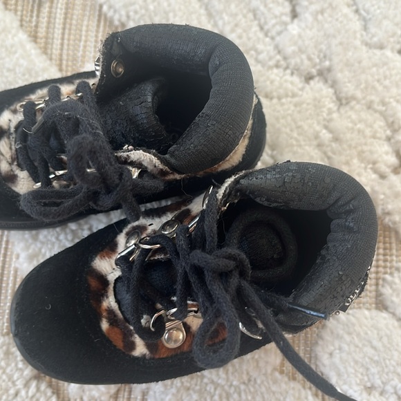 Leopard Boots 7 - Picture 4 of 7